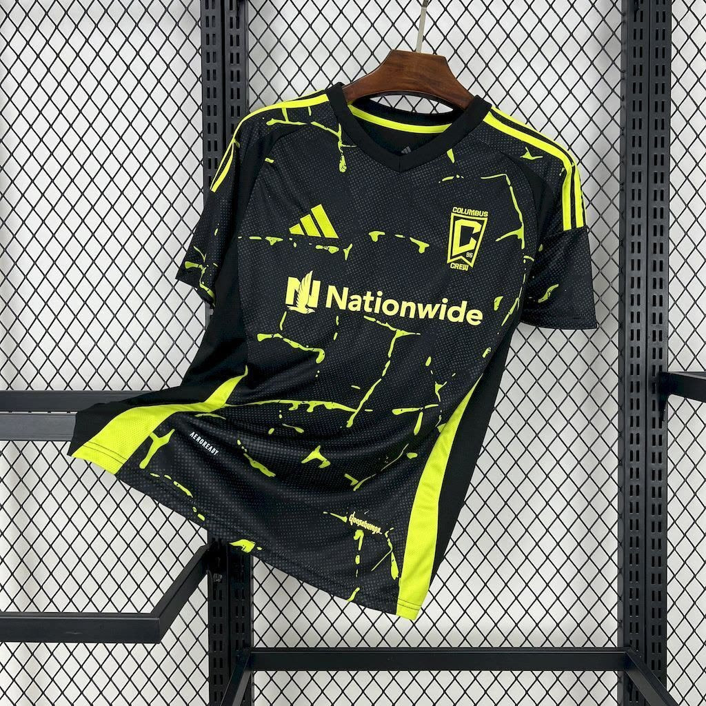 Columbus Crew Away Jersey 2025/26 yellow club crest close-up