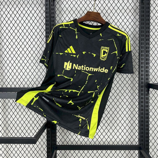 Columbus Crew Away Jersey 2025/26 yellow club crest close-up