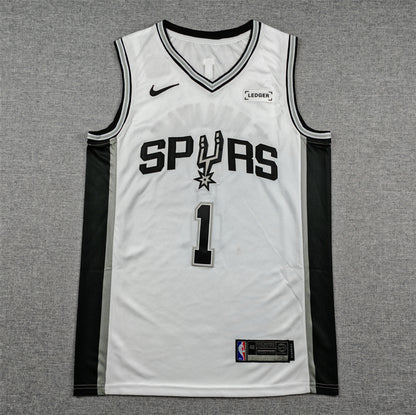 Spurs chest lettering and black number 1 with silver edging on white jersey front detail