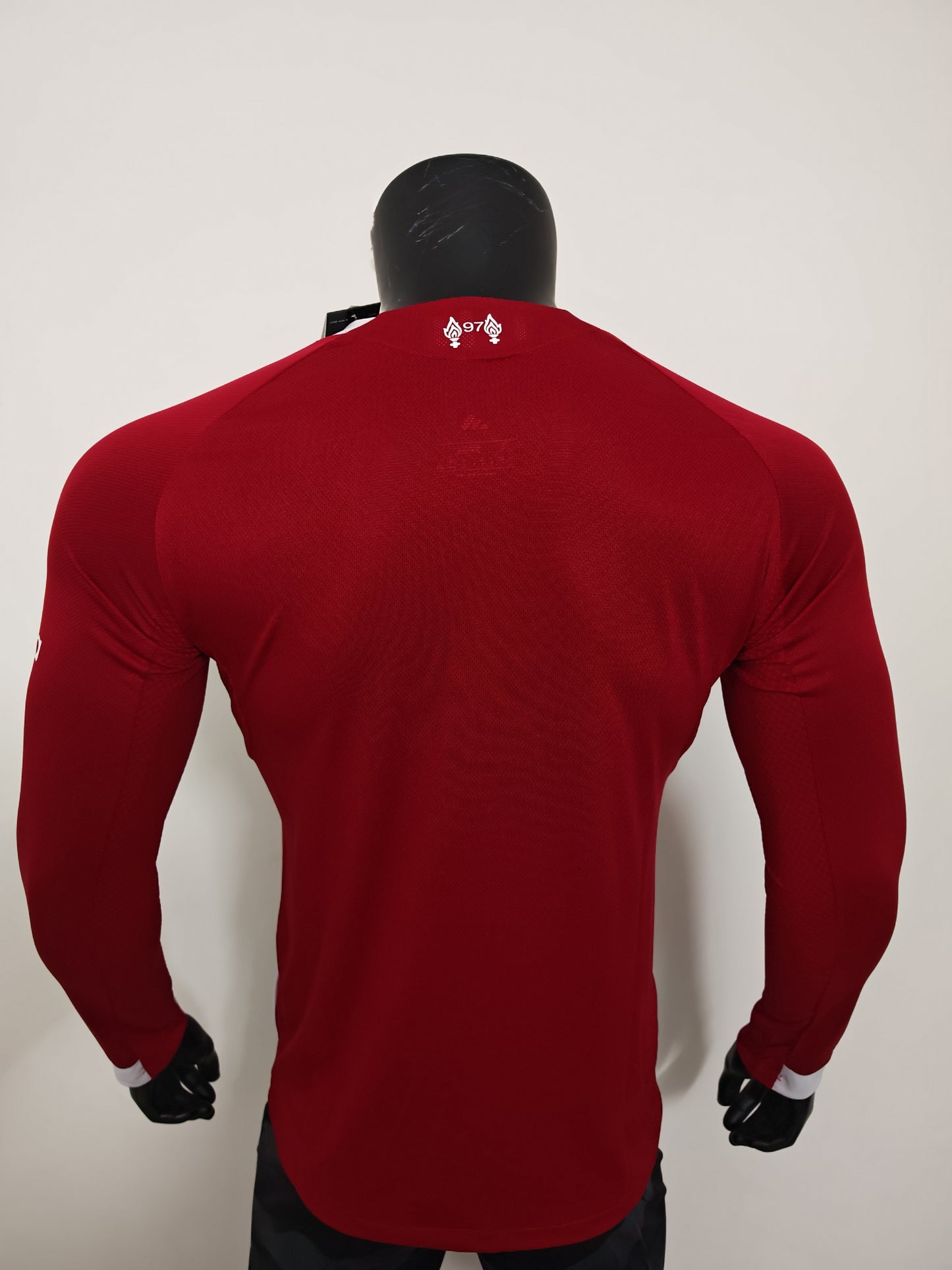 Liverpool Home Jersey 2025/26 – Long Sleeve