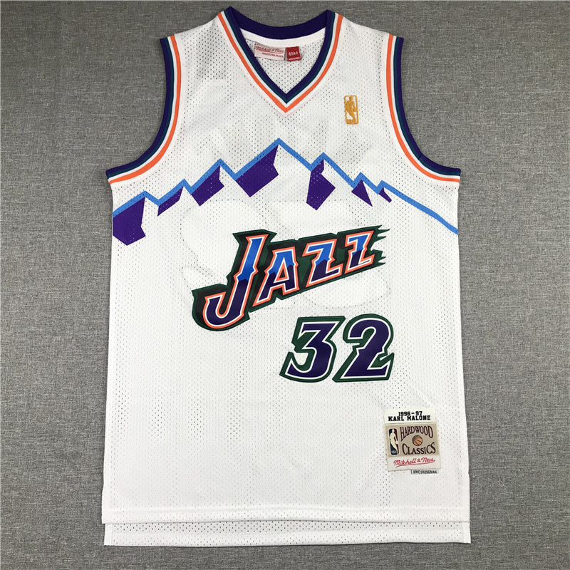 Utah Jazz Karl Malone number 32 white jersey full back