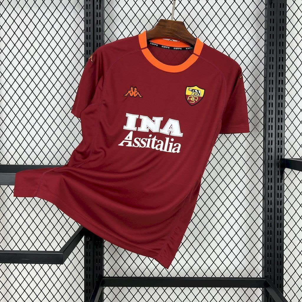 AS Roma 2000/01 Home Jersey - club crest close-up