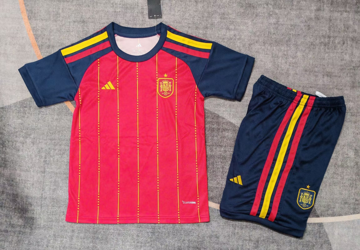 Spain Kids Home Kit 2026 (Jersey + Shorts)